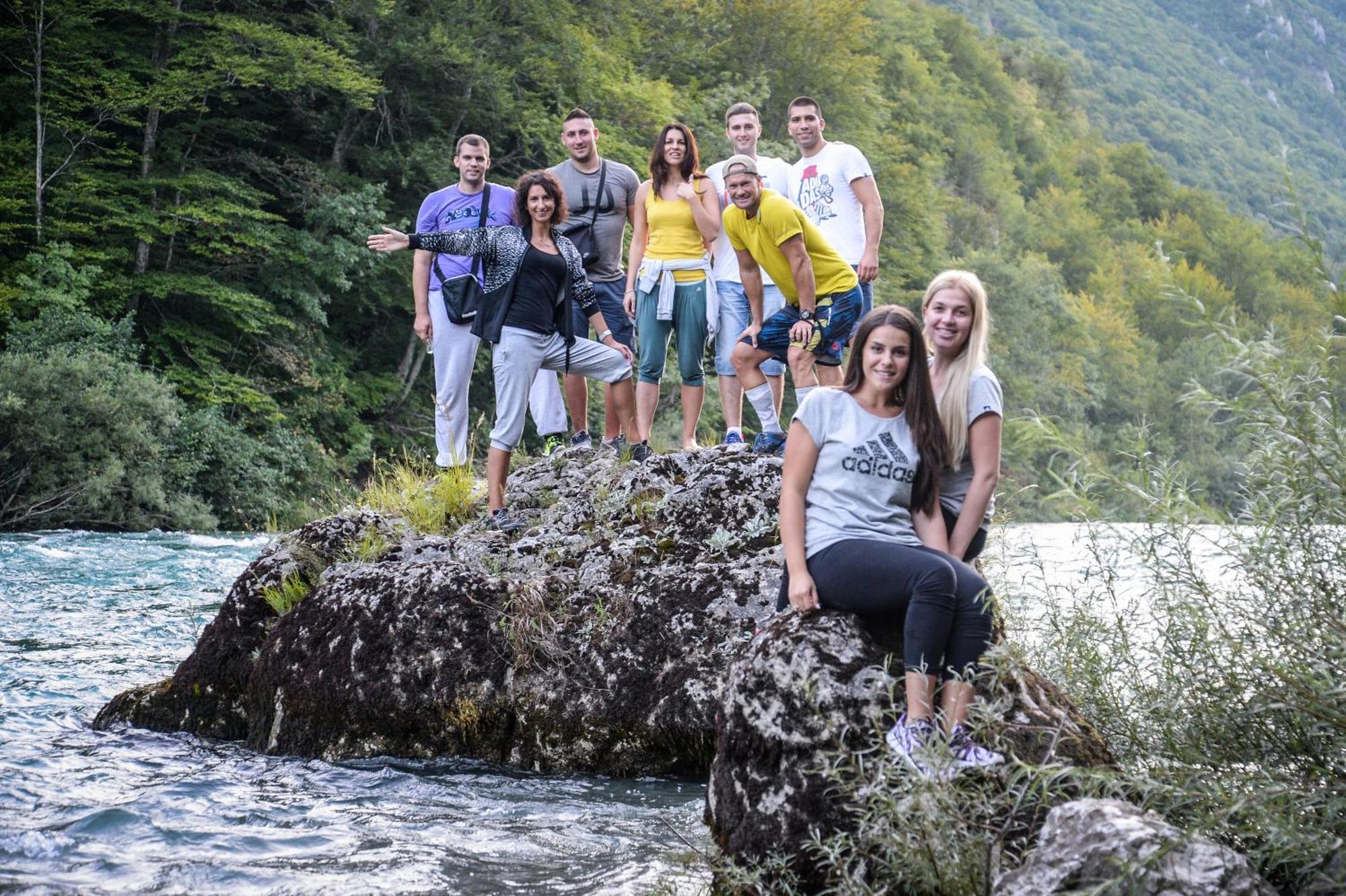 Camp Divlja Rijeka Hotell Hum Eksteriør bilde