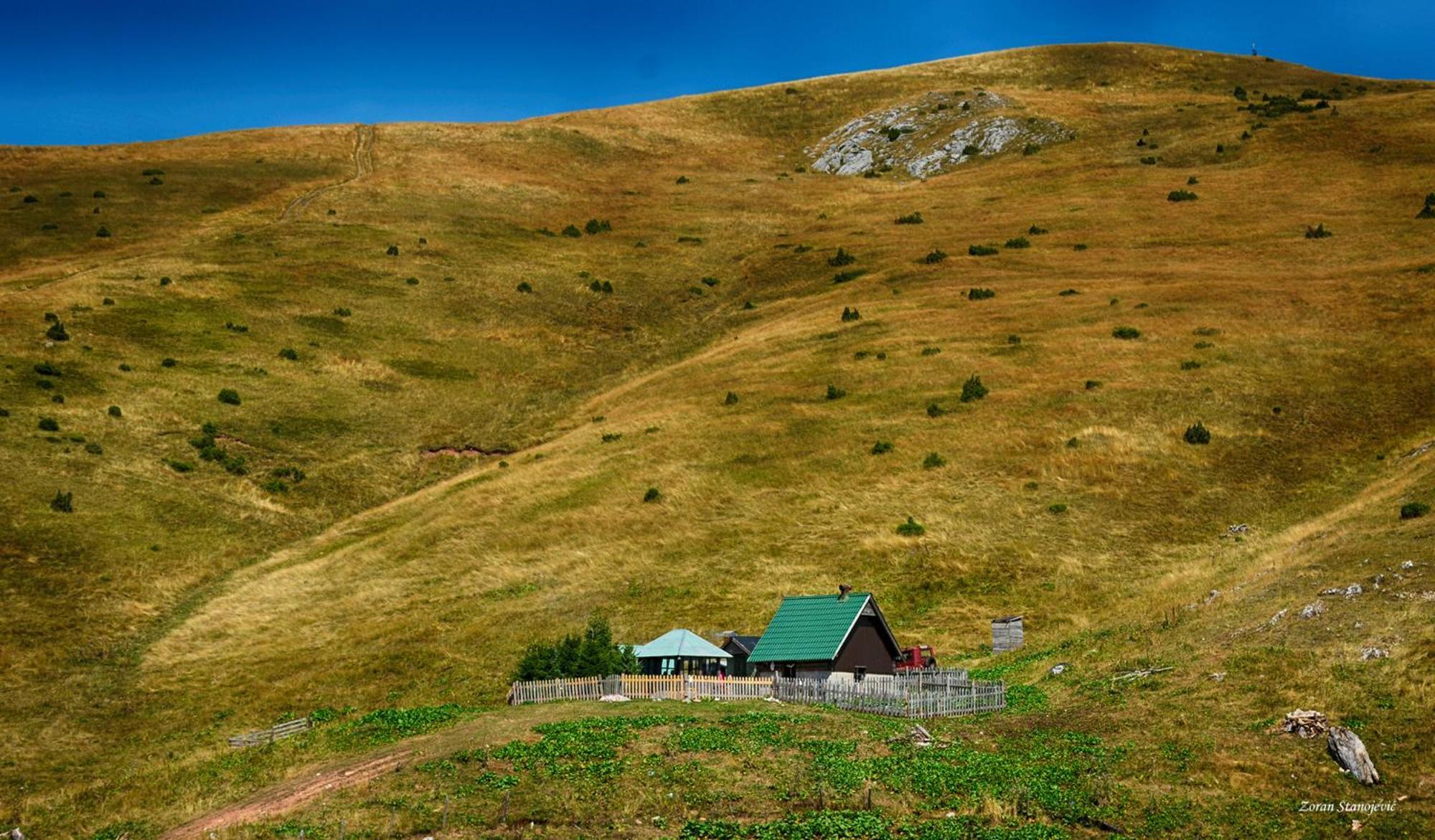 Camp Divlja Rijeka Hotell Hum Eksteriør bilde