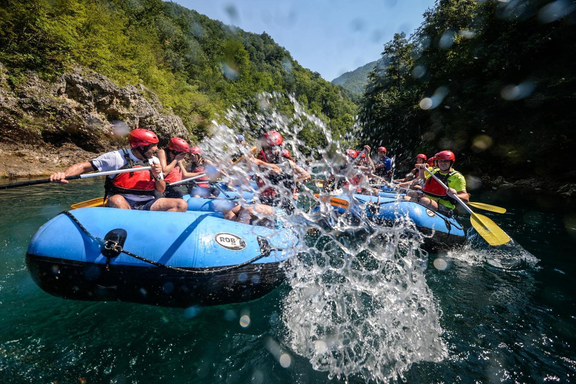 Camp Divlja Rijeka Hotell Hum Eksteriør bilde